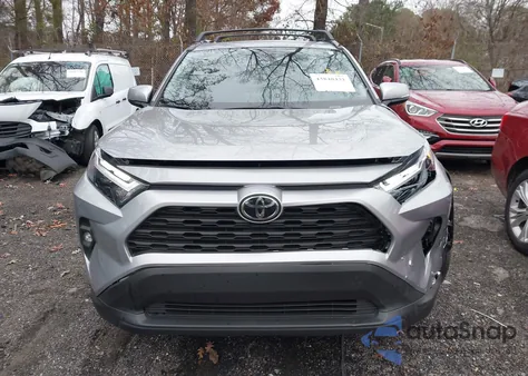 2025 Toyota Rav4 Xle Premium z USA, uszkodzony, nr VIN 2T3C1RFV2SC335486